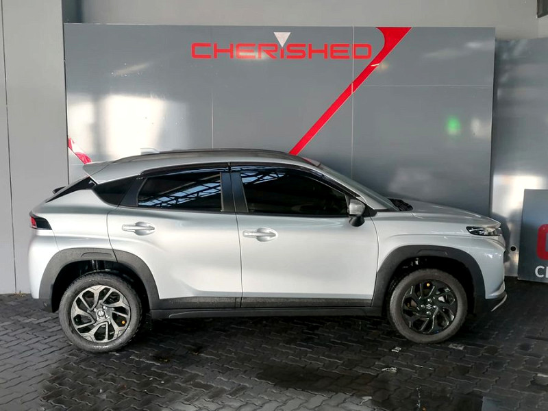 Photo 4 of 29