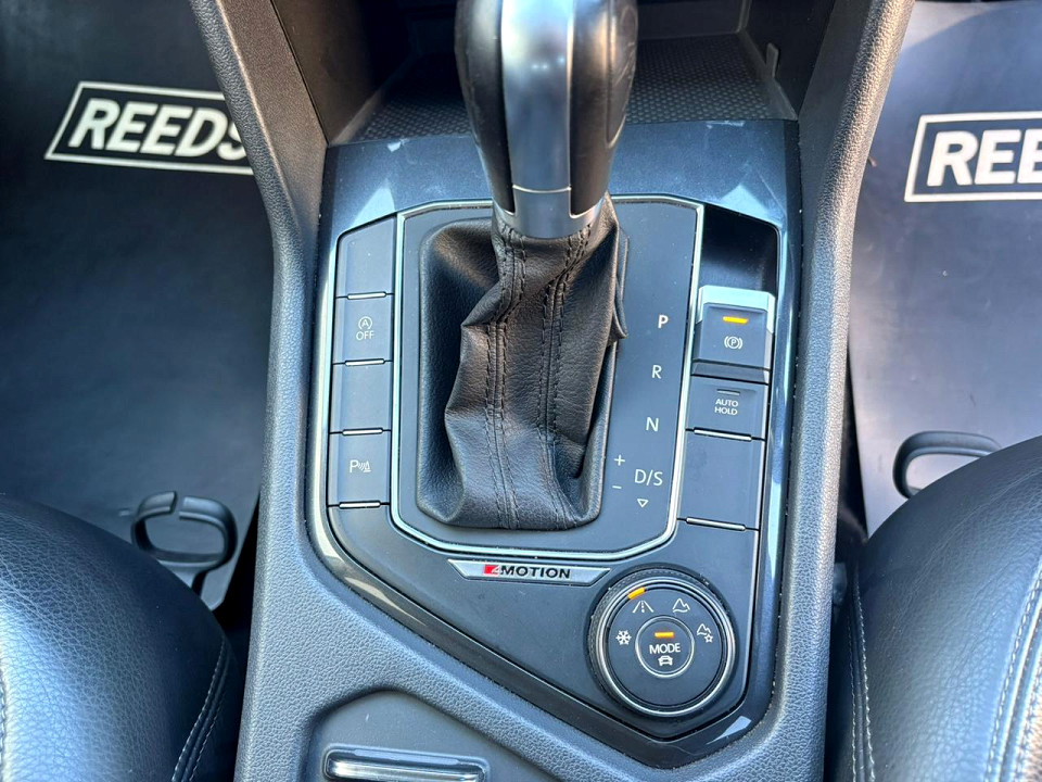 Photo 16 of 18