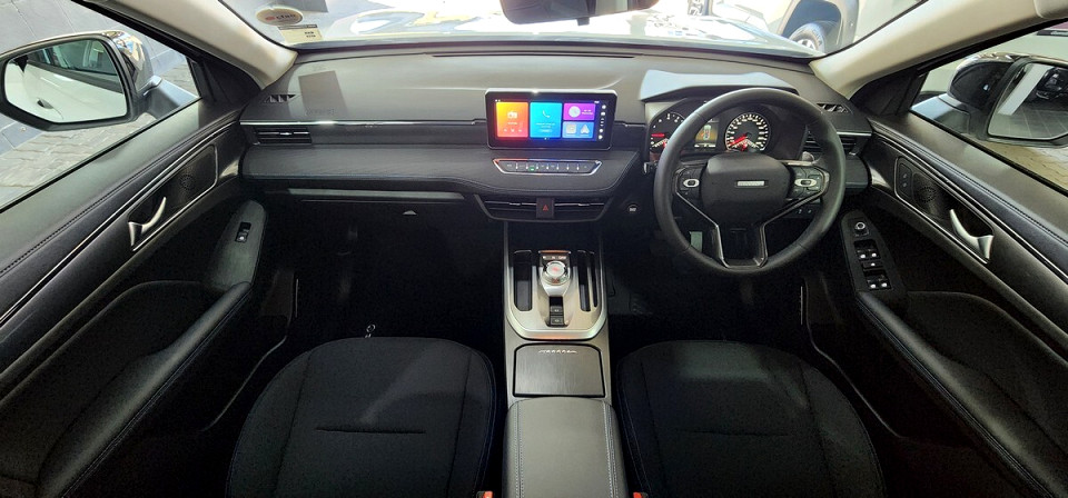 Photo 6 of 25