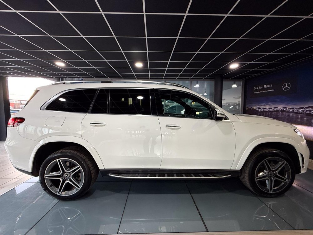 Photo 4 of 23