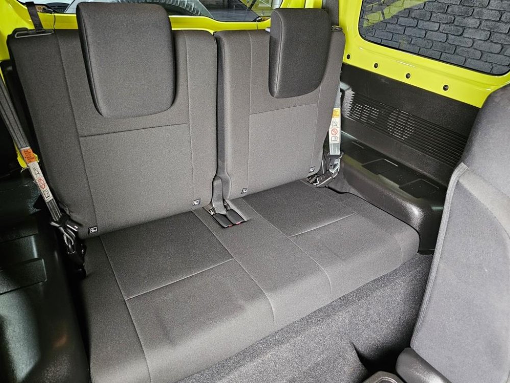 Photo 18 of 27