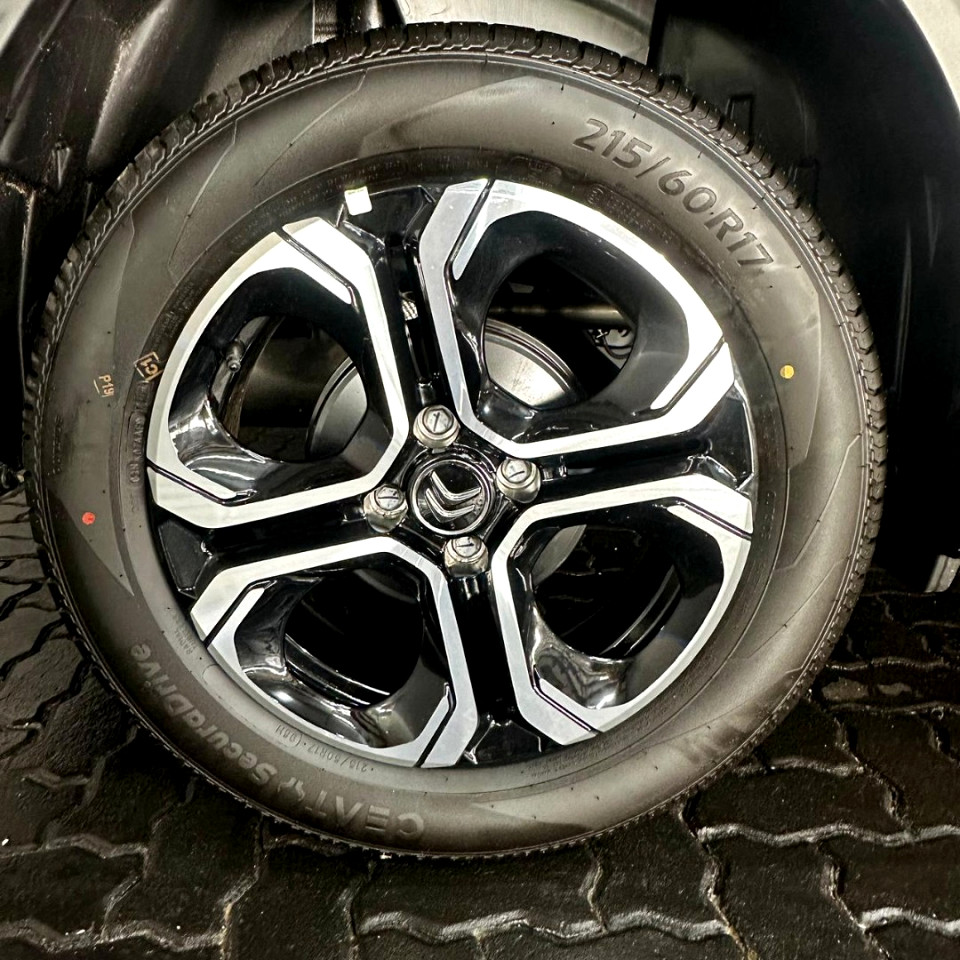 Photo 19 of 20