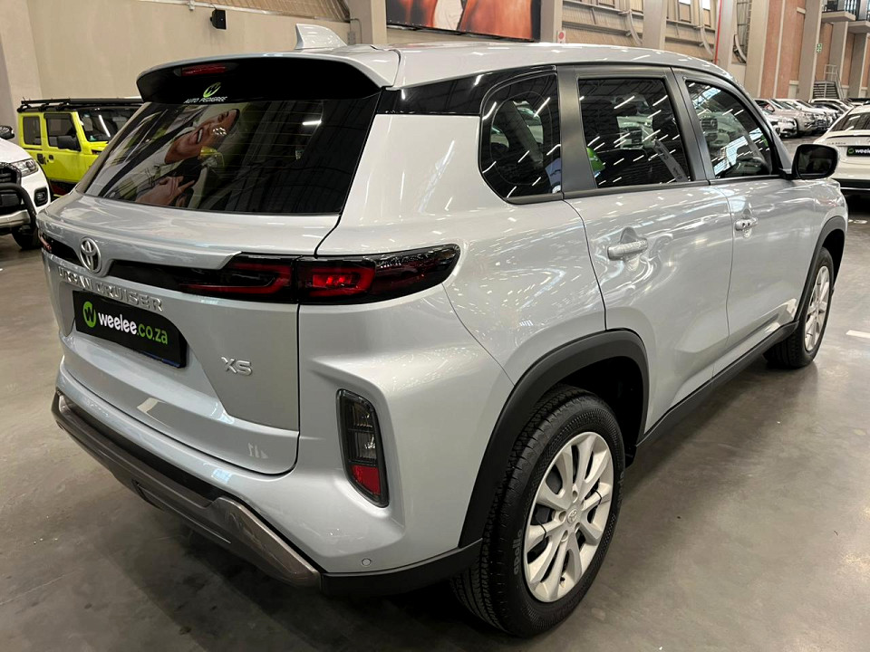 Photo 3 of 15