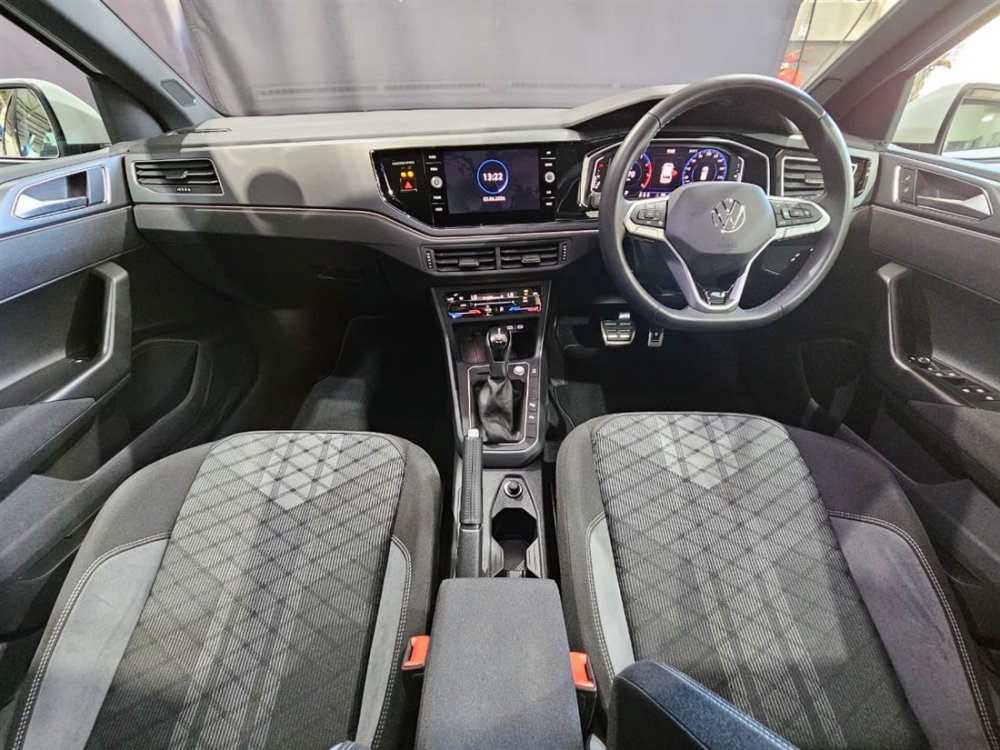 Photo 9 of 15
