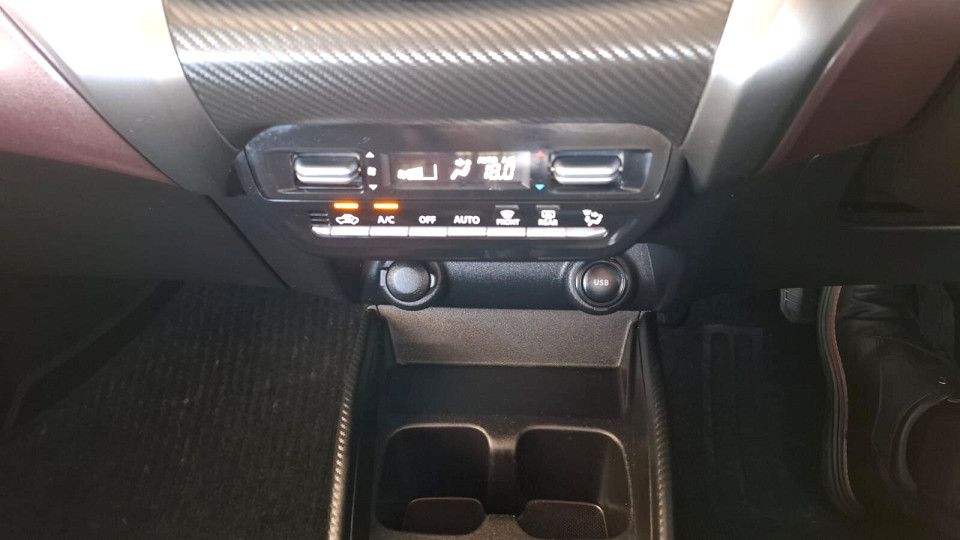 Photo 18 of 23