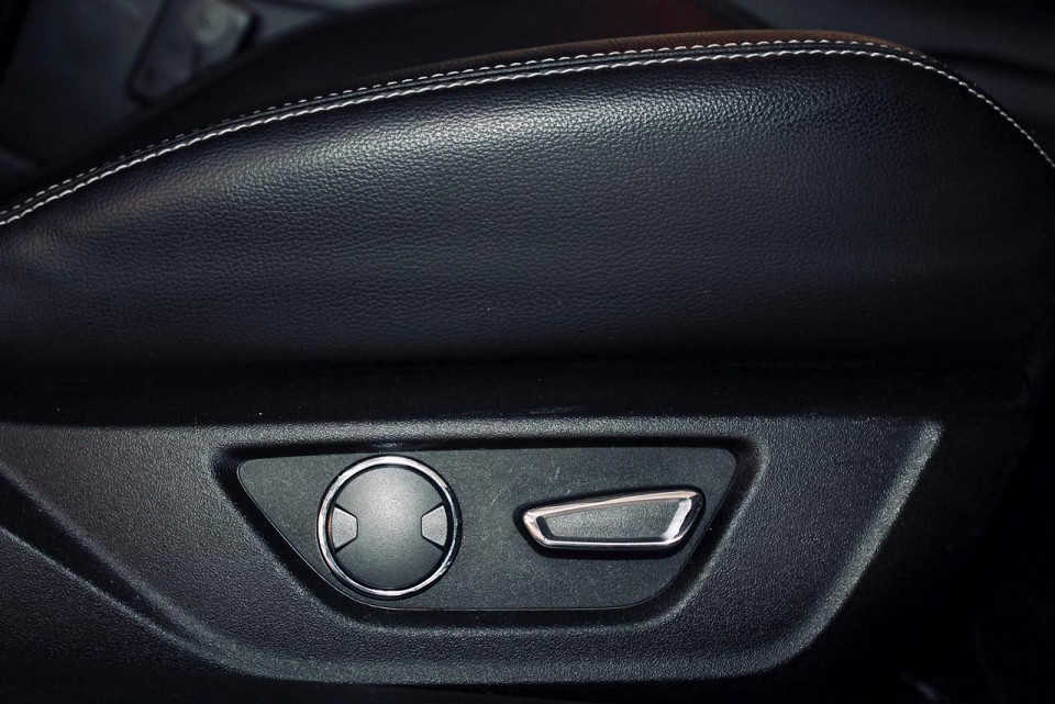 Photo 17 of 24