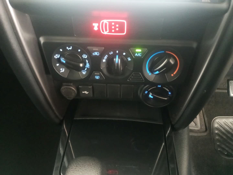 Photo 16 of 21