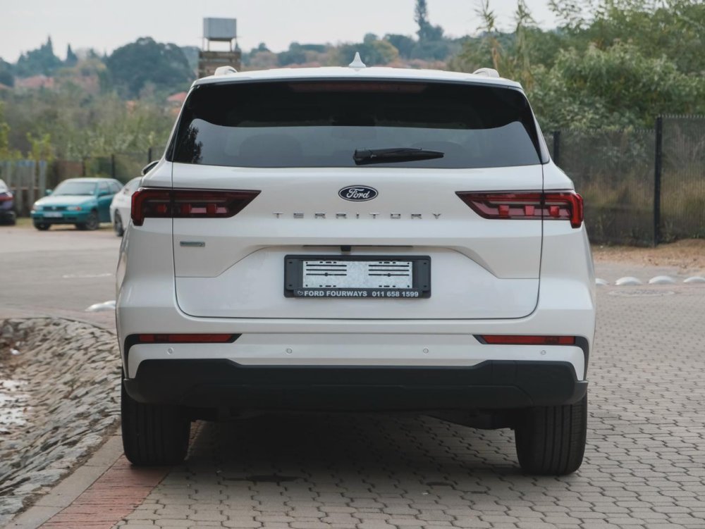 Photo 21 of 25