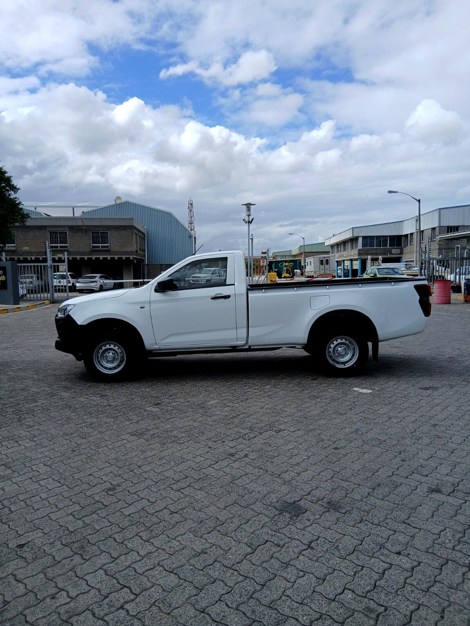 Photo 4 of 18