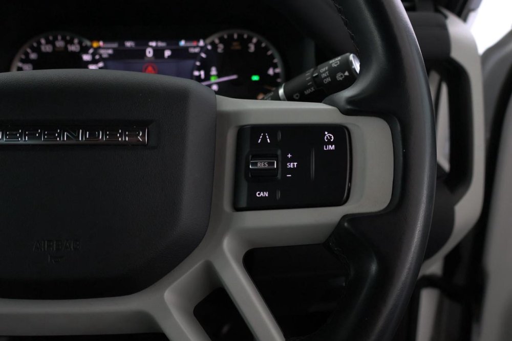 Photo 28 of 31