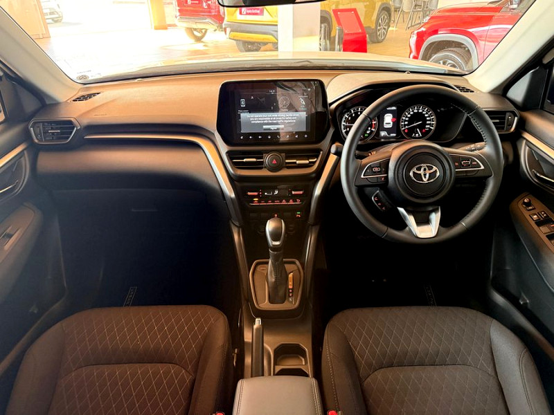 Photo 12 of 25