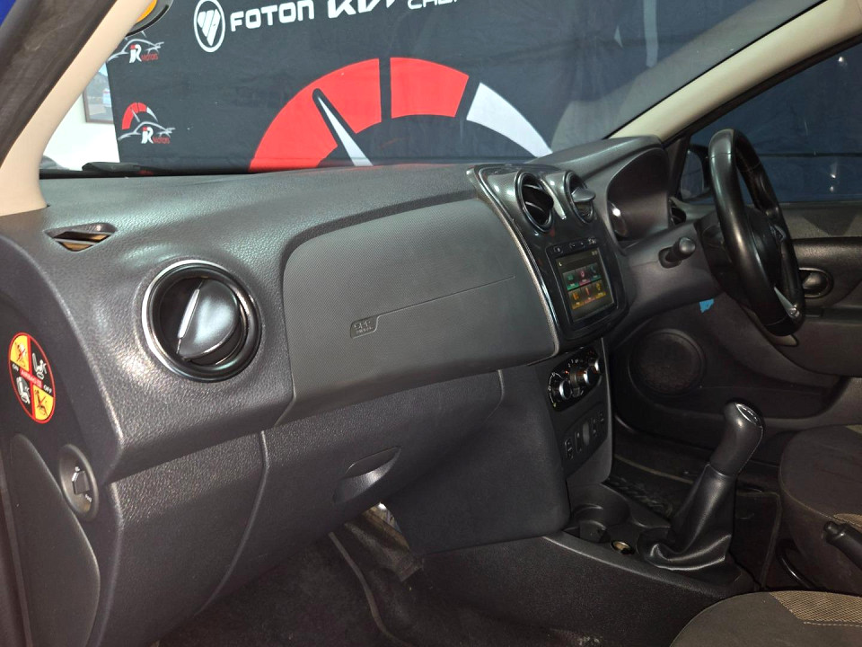 Photo 18 of 24