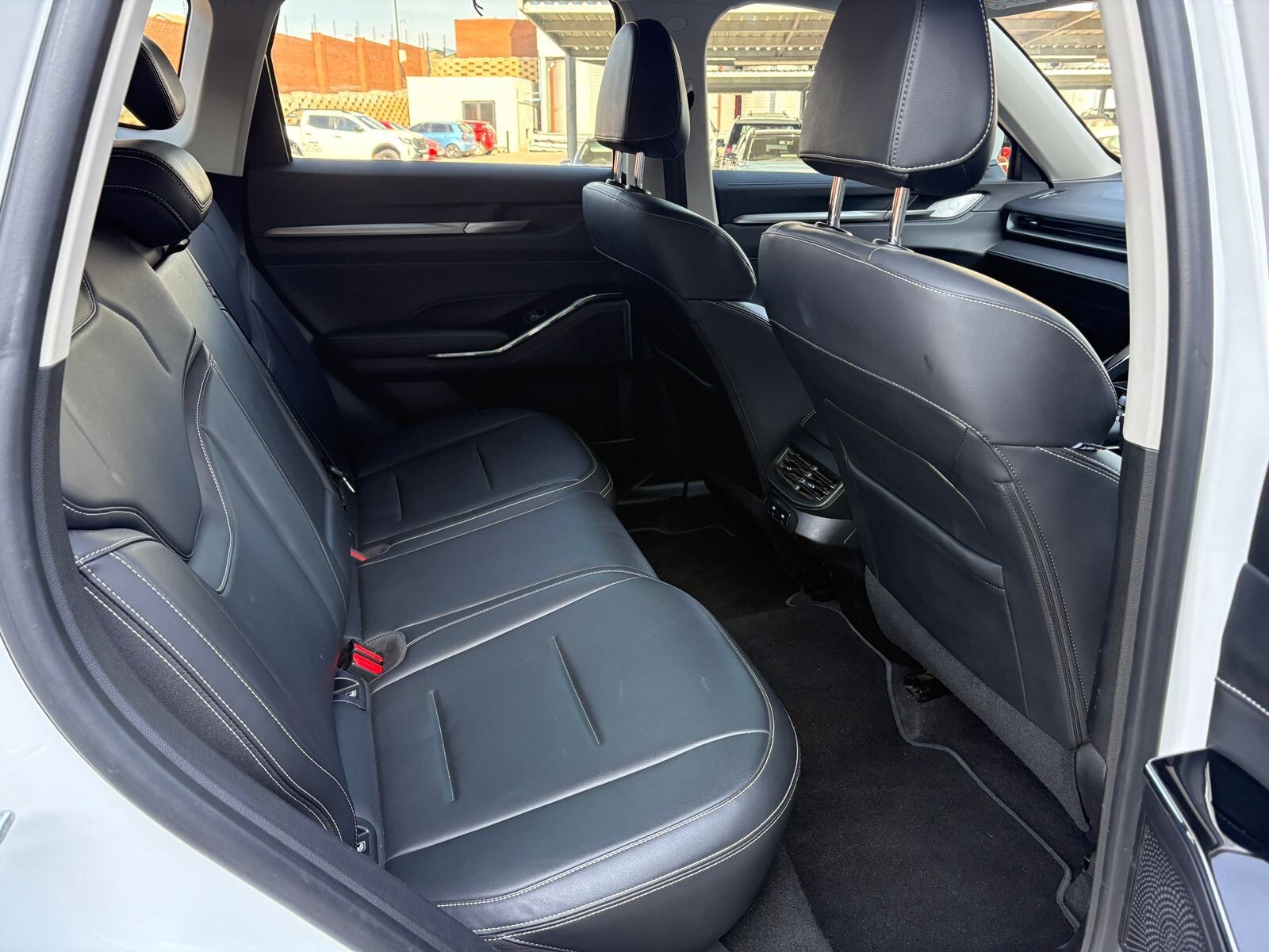 Photo 10 of 18
