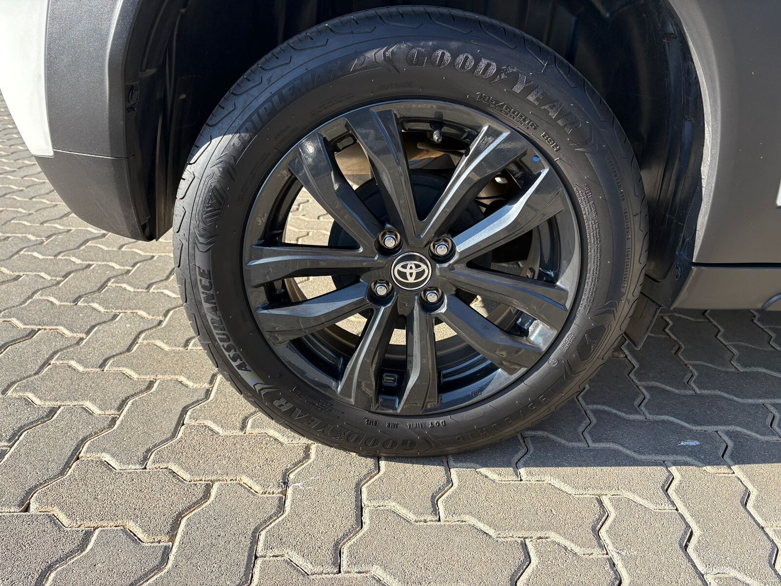 Photo 9 of 16