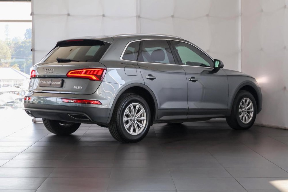 Photo 9 of 27