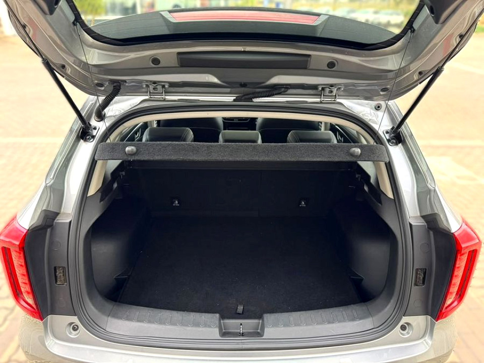 Photo 10 of 26