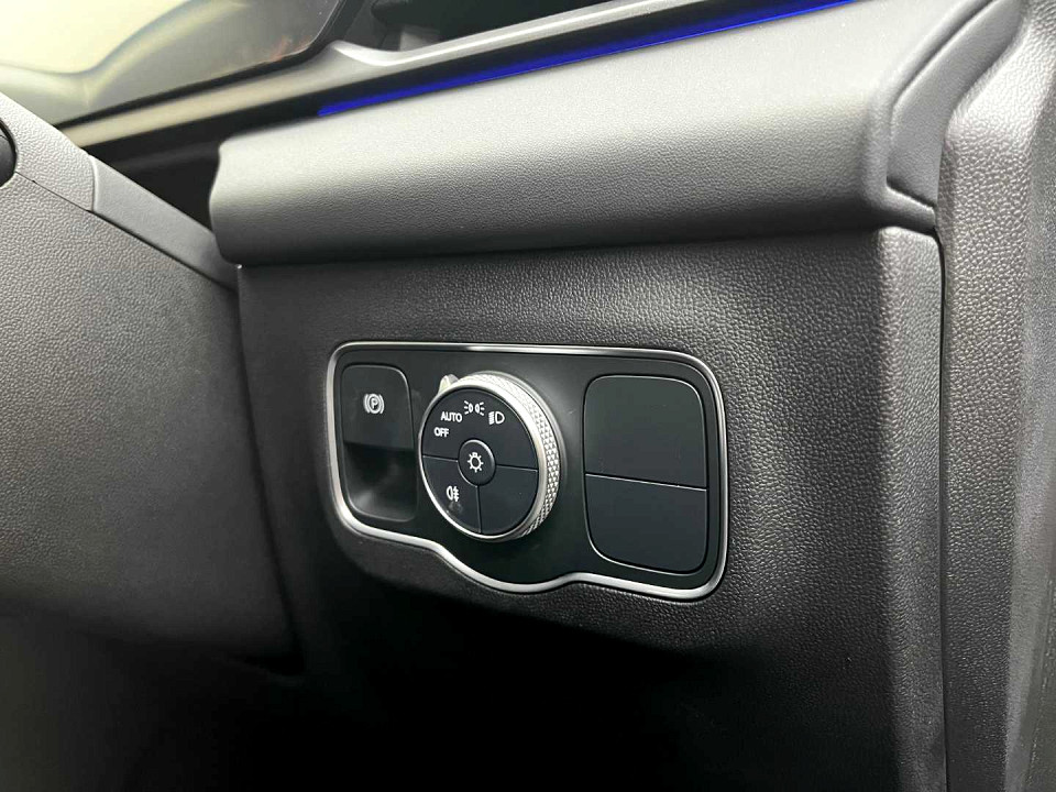 Photo 8 of 20