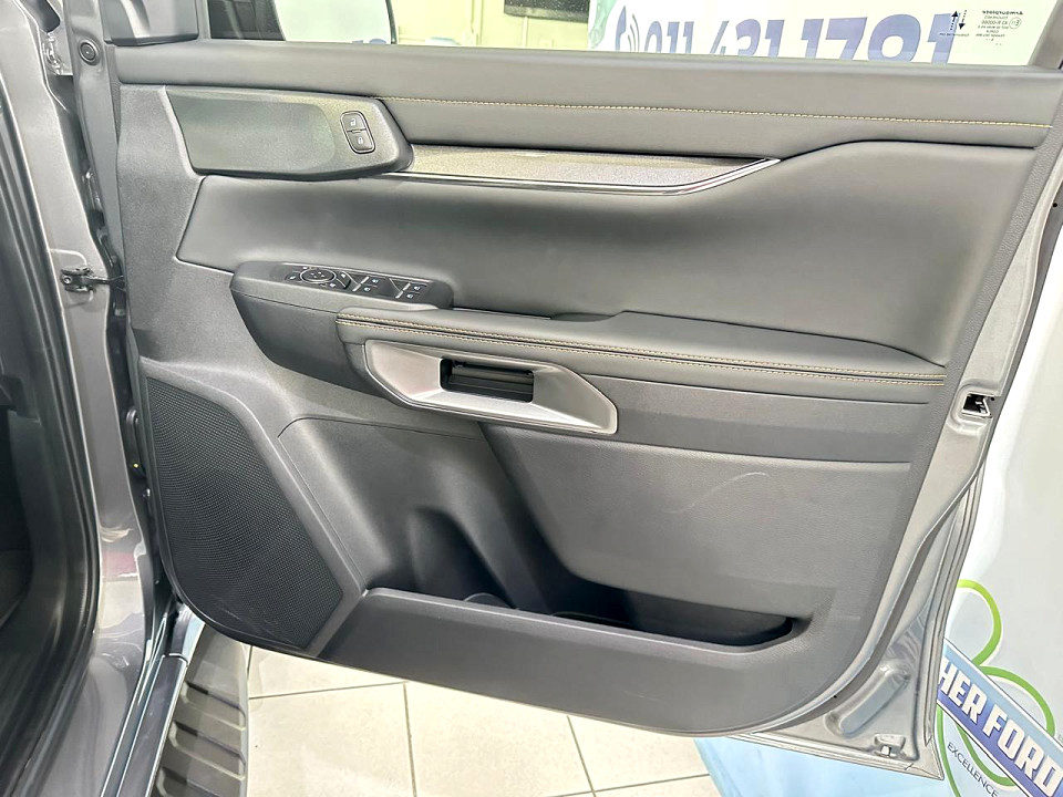 Photo 14 of 21
