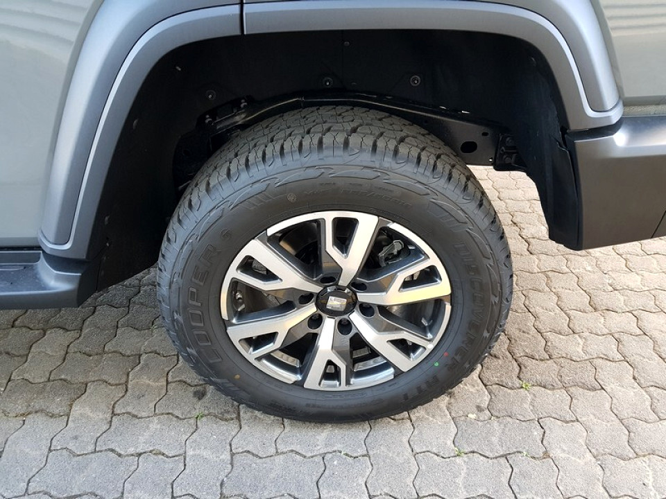 Photo 5 of 17