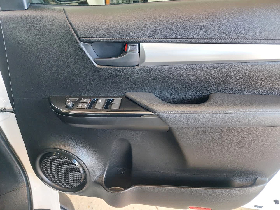 Photo 19 of 21