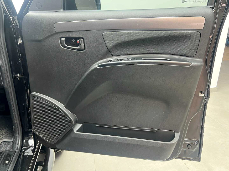 Photo 12 of 20