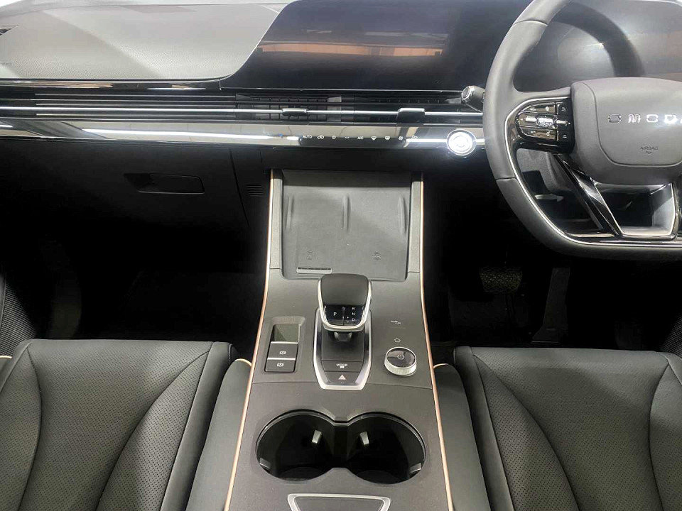 Photo 18 of 20