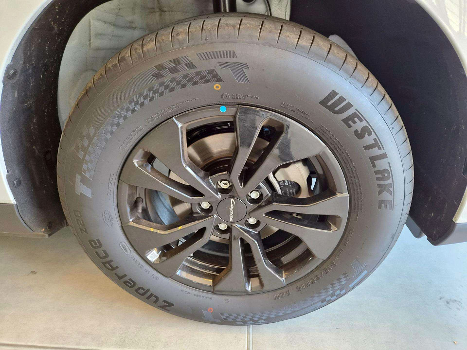 Photo 14 of 16