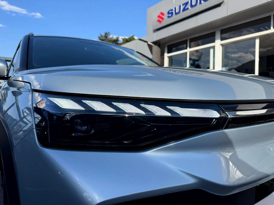 Photo 2 of 27