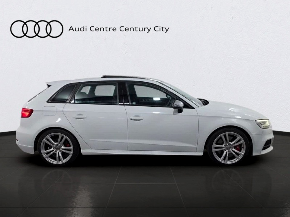 Photo 7 of 9