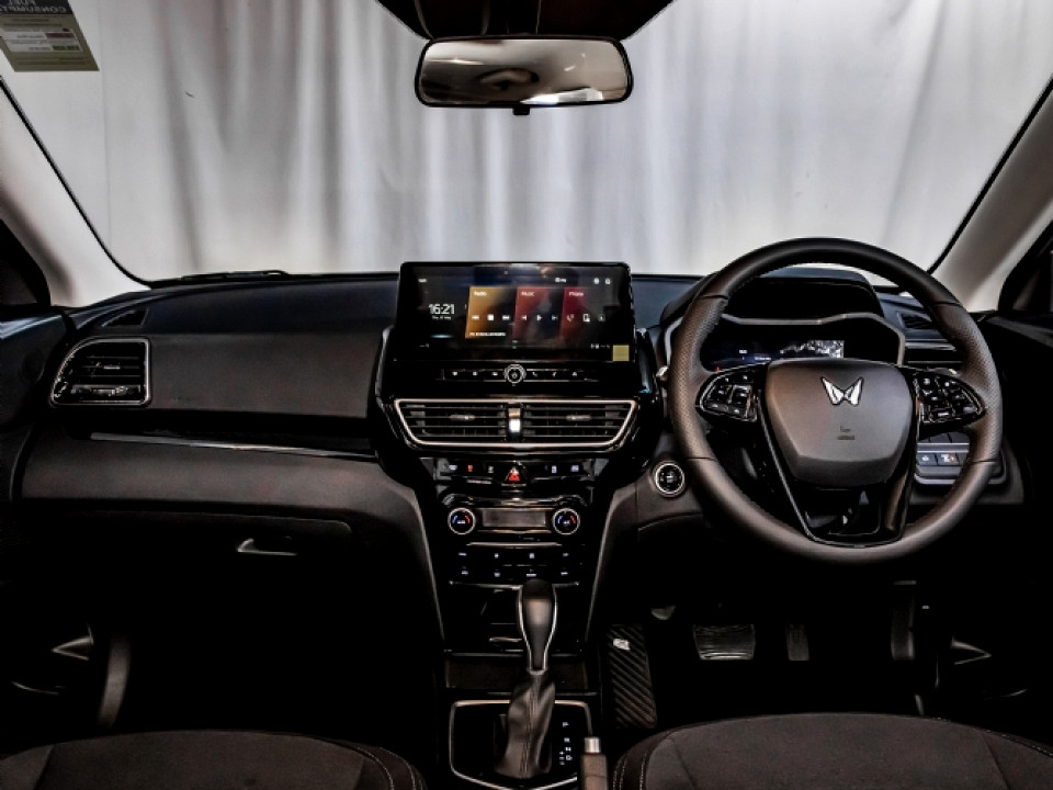 Photo 11 of 20