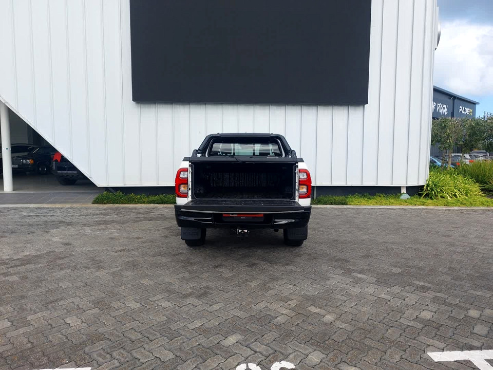 Photo 18 of 20