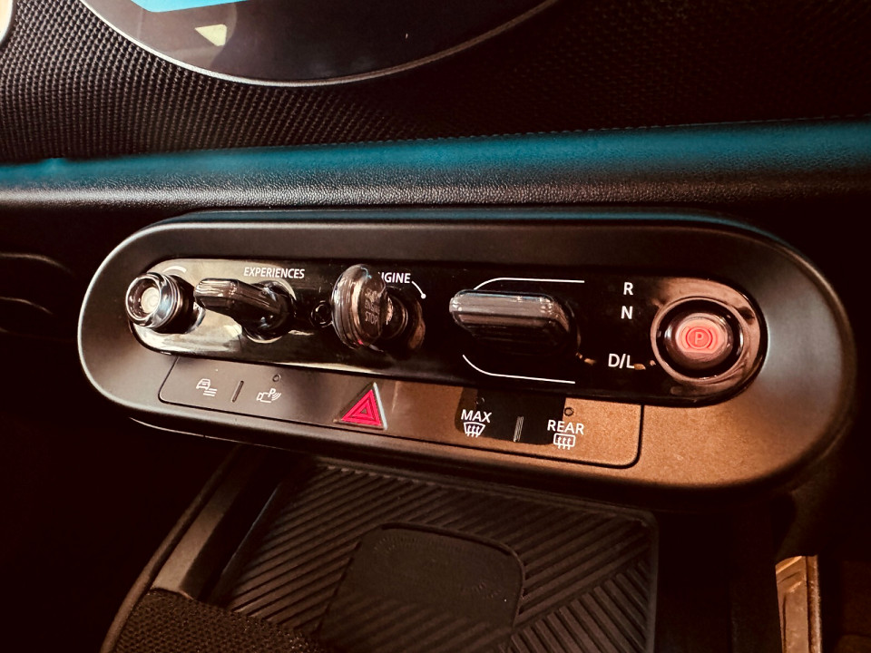 Photo 9 of 18