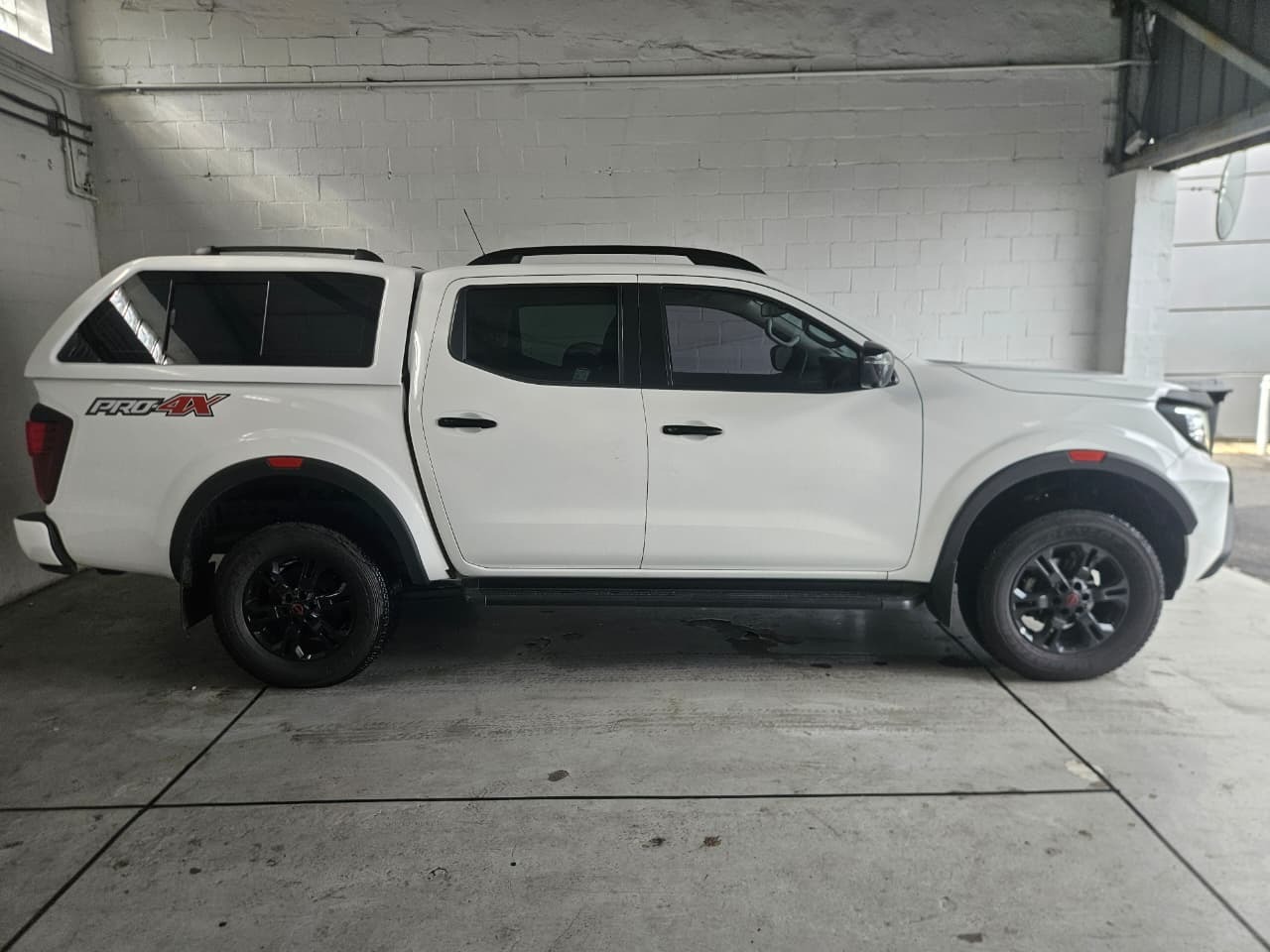 Photo 3 of 18