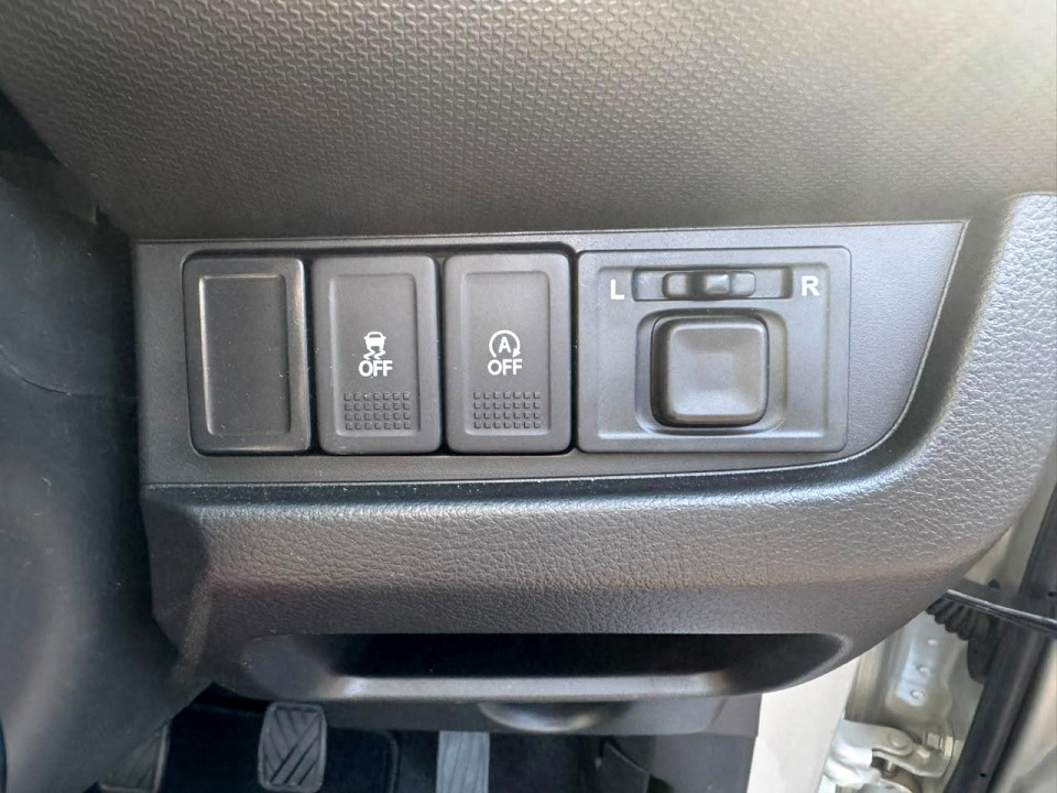Photo 13 of 19