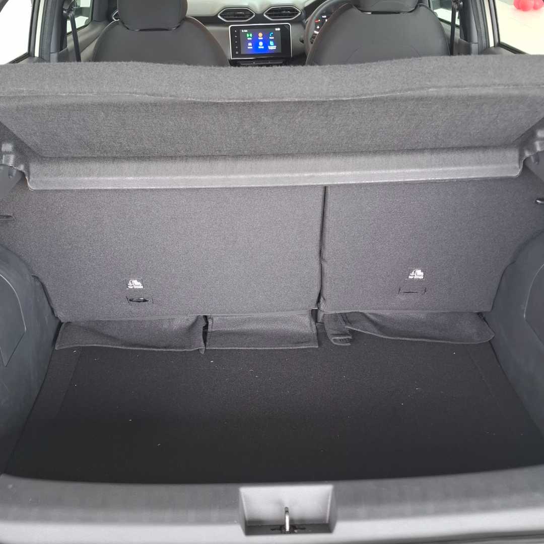 Photo 24 of 25