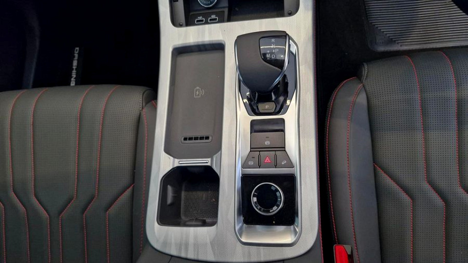 Photo 18 of 24