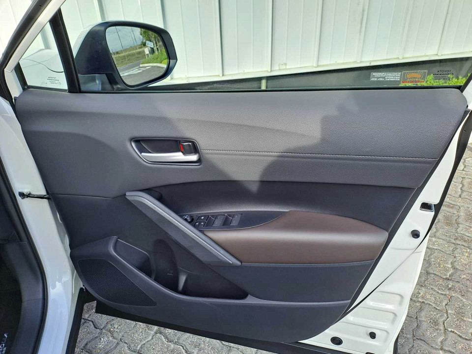 Photo 8 of 16