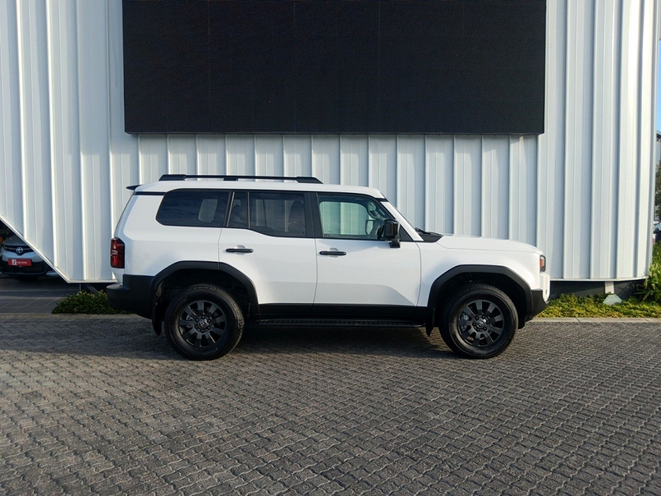 Photo 3 of 21