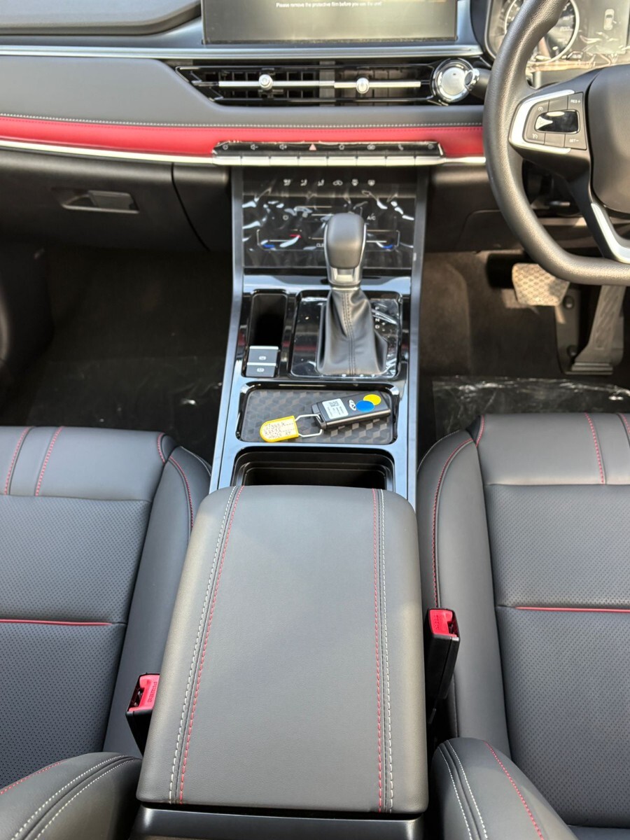 Photo 4 of 19