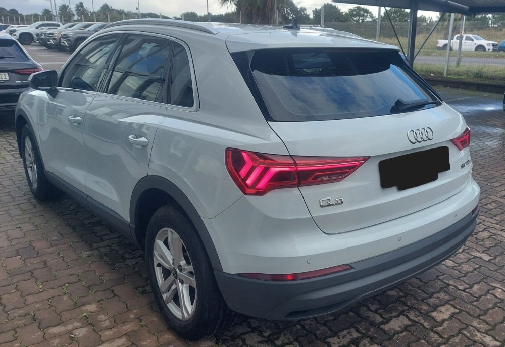Photo 5 of 7