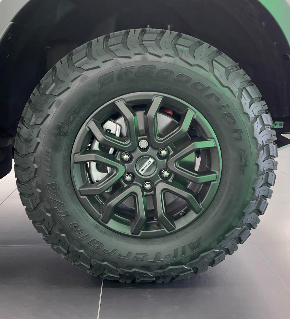 Photo 3 of 12