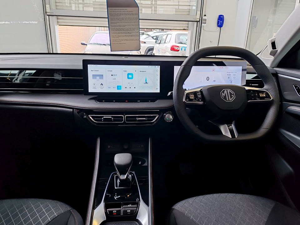 Photo 4 of 11