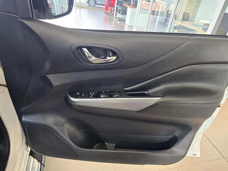 Photo 15 of 20