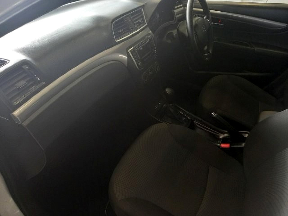 Photo 15 of 28