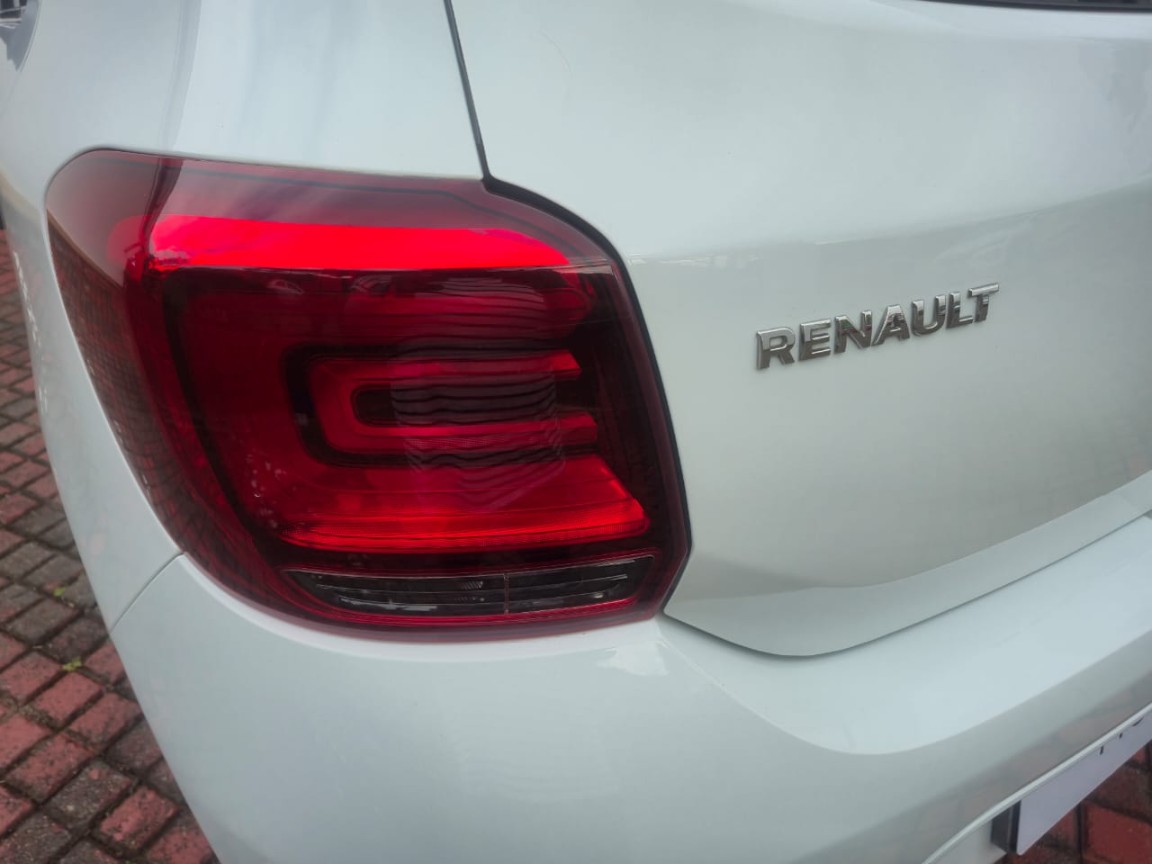 Photo 10 of 11