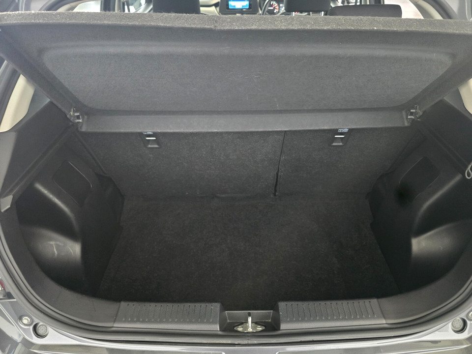 Photo 10 of 20