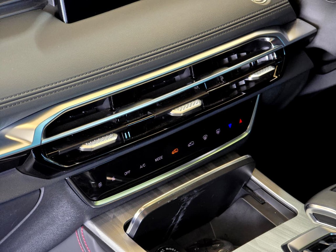 Photo 12 of 22