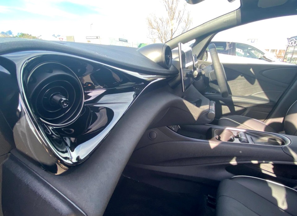Photo 10 of 17