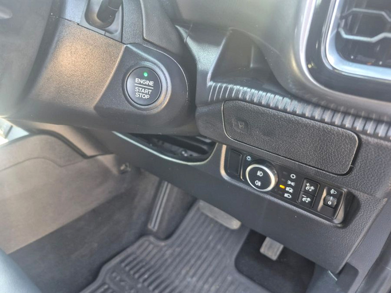 Photo 19 of 25