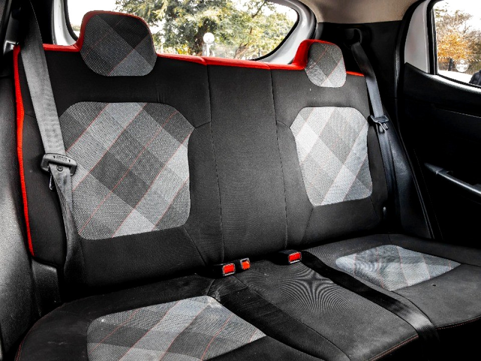 Photo 11 of 19
